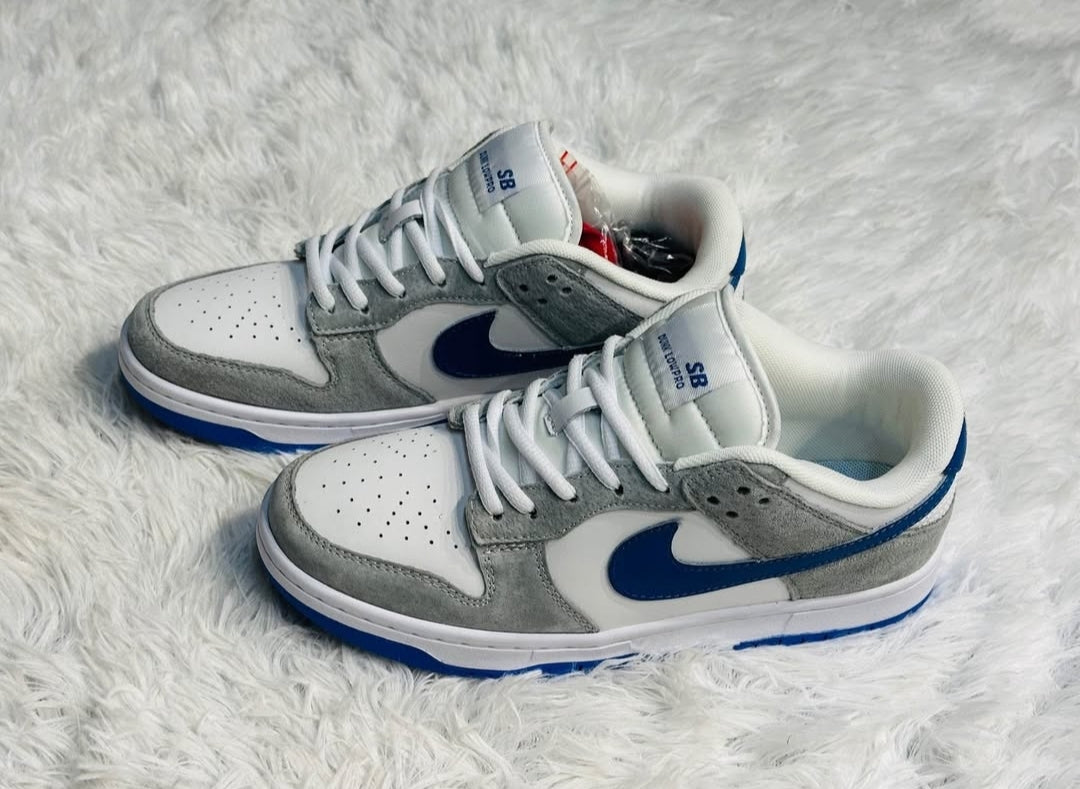 SB Dunk best premium quality with extra shocks