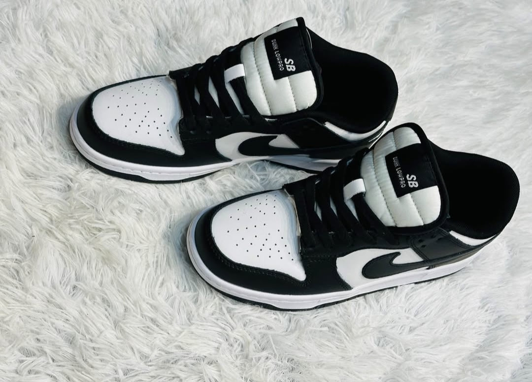 SB Dunk best premium quality with extra shocks