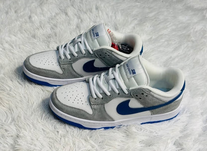 SB Dunk best premium quality with extra shocks