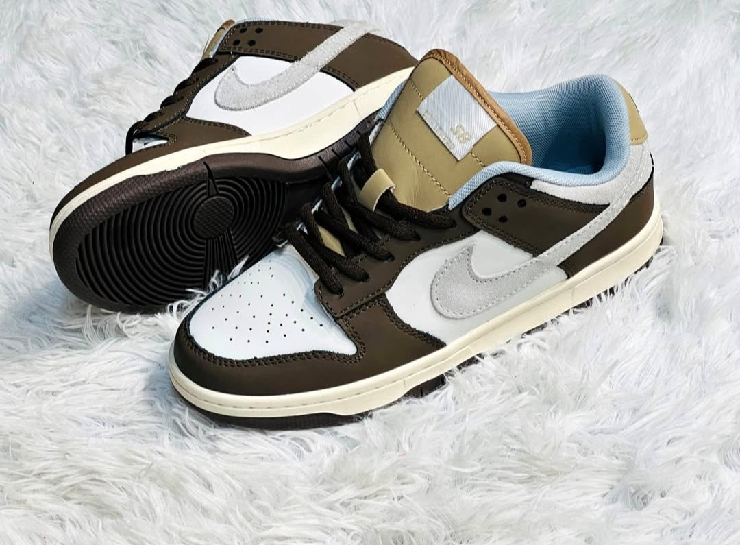 SB Dunk best premium quality with extra shocks